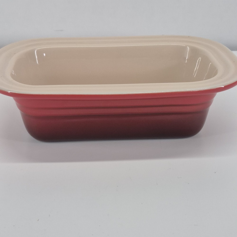 LE CREUSET Bread Meatloaf Loaf Pan Stoneware Baking Ombre Red marked 15.04